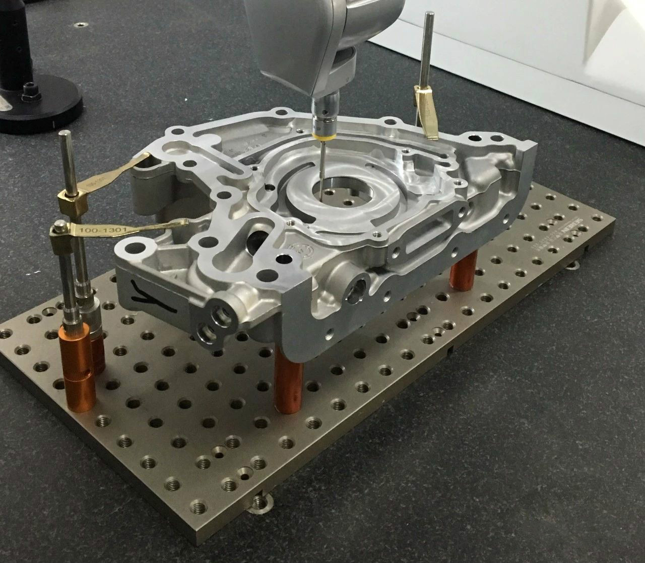 思瑞測量三坐標柔性夾具及其應(yīng)用(圖2) 思瑞測量三坐標柔性夾具及其應(yīng)用(圖2)